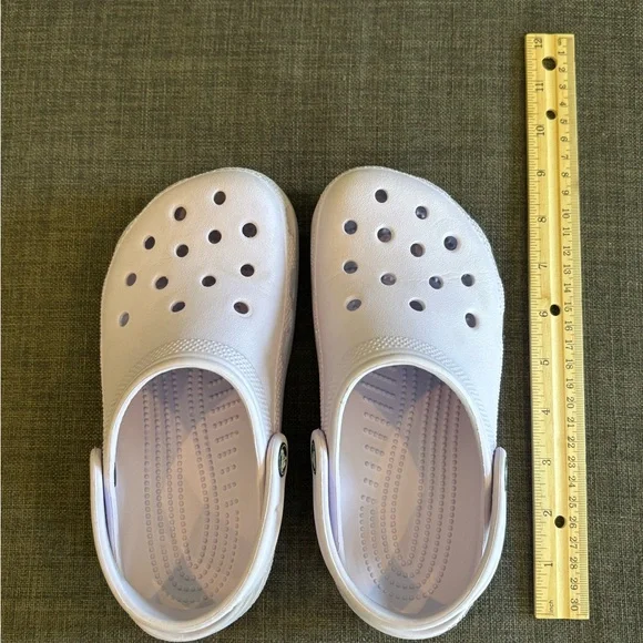 Light Purple Crocs with Strap - Picture 3 of 6